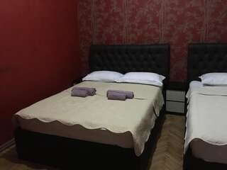 Гостевой дом Old Tbilisi 27 Тбилиси Трехместный номер-19