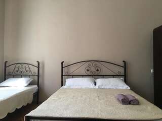 Гостевой дом Old Tbilisi 27 Тбилиси Трехместный номер-26